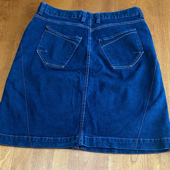 Mountain Hardwear Dark Blue A-Line Skirt - Picture 3 of 3